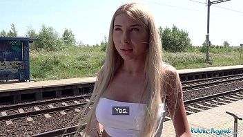 Reproducir Las mejores películas rusas xxx prostituta rubia caliente