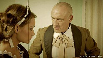 Odtwórz Najgorętsze pozycje pod penisem dla dziewczyny porno z kobietami z małymi piersiami