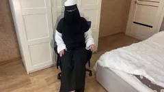 Redă Arabă MILF Handjob: păsărică rasă și orgasm cu sâni mari