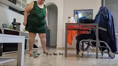 Redă Fetiș de picioare cu conserve zdrobite: Sesiunea sexy de zdrobire a picioarelor a Coolmarina