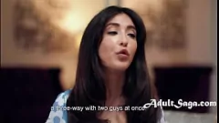 Redă Primul grup de trei a lui Jane Wilde cu două cioburi și cocoși mari și negri