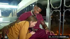 Jouer Déesse brune fascinée par Monster Black Cock - Facial, Interracial, Hardcore