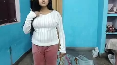 Riproduci Il ragazzo disperato si filma facendo sesso con la sua zia grande invece della sua ragazza