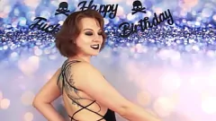 Riproduci La milf arrapata celebra il compleanno con confessione cattiva e culo succoso