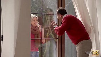 Play Sexy video with two strings from Poland, 34 years old