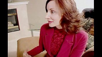 Redă futai fix in cur flocoase mature matura cu botox in buze sug pula