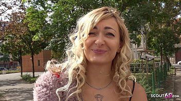Odtwórz Nauczycielka fitness Lola nakręcona, gdy robi xxx