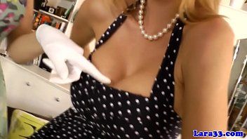 Redă Fete mature isi ling femeile nefutute pana la orgasm